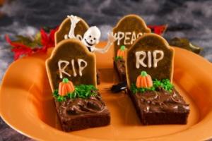 Halloween_cookies_and_brownies_H