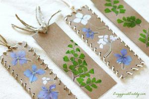 Bookmark Craft for Kids Using Pressed Flowers and Leaves
